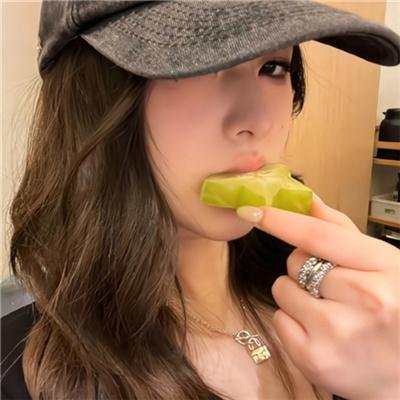 费家有女